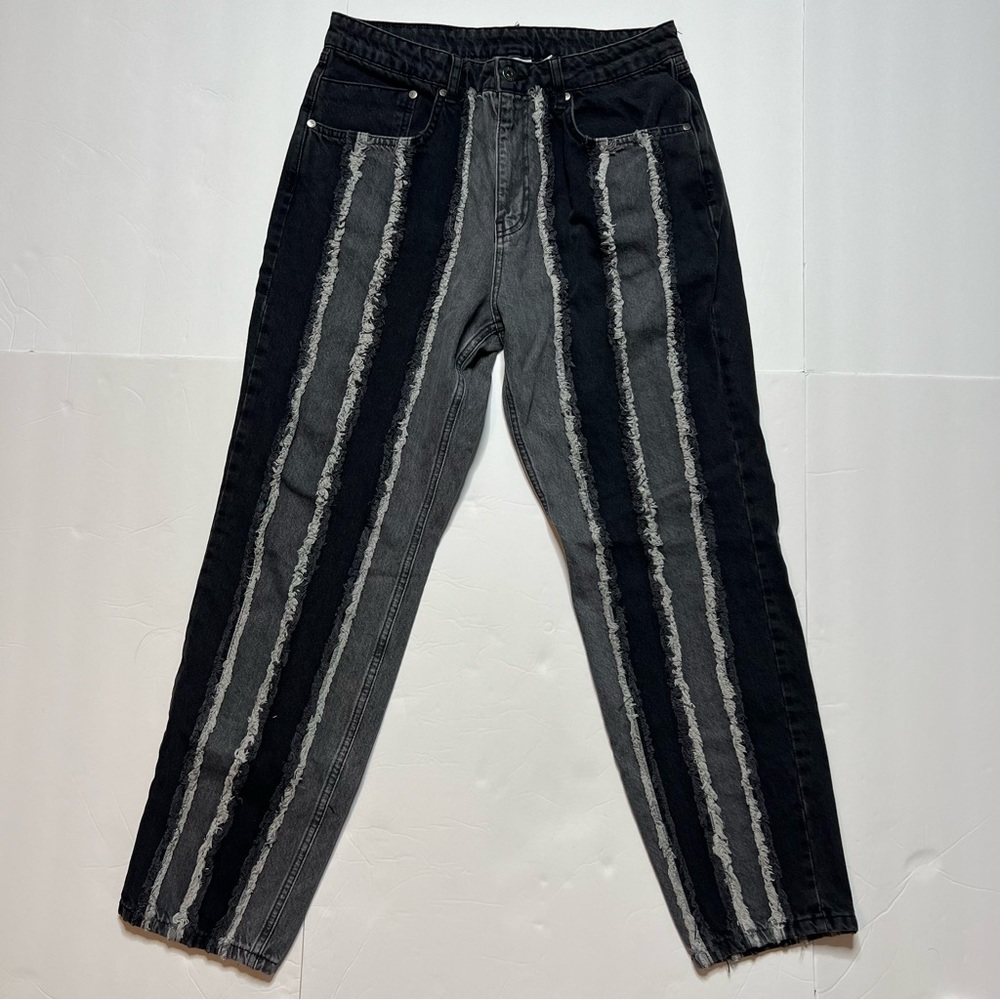 The Ragged Priest Two-Tone Frayed Mom Jeans Size 32 Black Grey